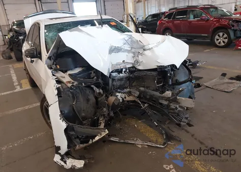 2014 Mercedes-Benz E 350 from USA, damaged, VIN WDDHF5KB7EB074689